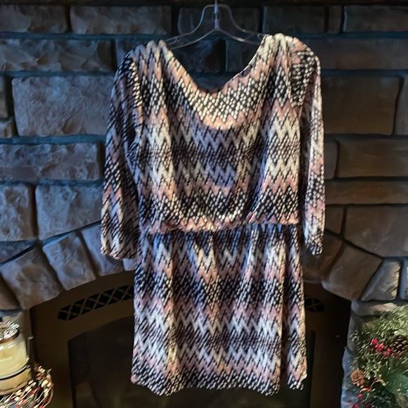 Chevron print dress EUC - Picture 4 of 12